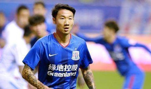 开云官网-落叶归根却因言论惹事 告别泰达荣昊委身中甲不易