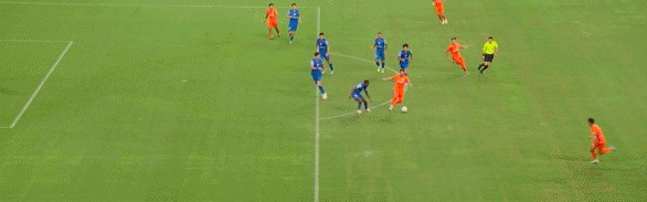 中超半场：汪海健角球破门，卡扎伊双响，申花暂2-2泰山